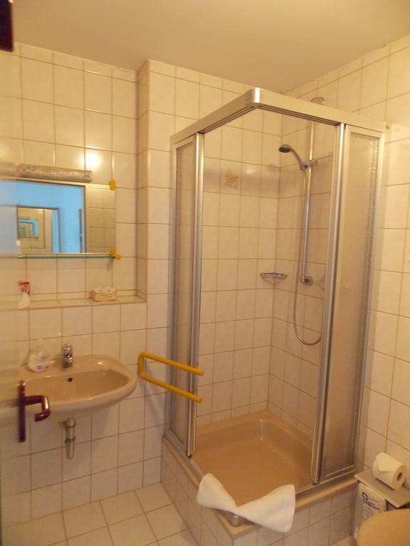 Landhotel Weisses Roess'L Adorf Room photo